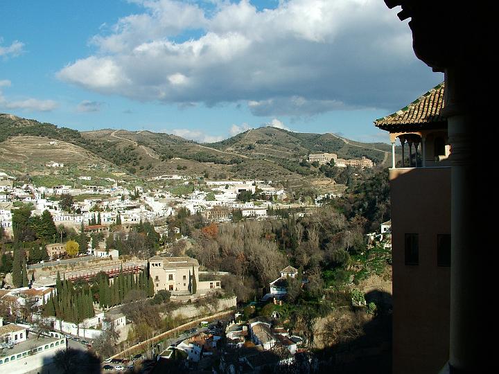 DSCF2052.JPG - Alhambra, zicht op Granada vanuit Palacios Nazaries