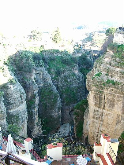 DSCF2079.JPG - Ronda, vanaf brug